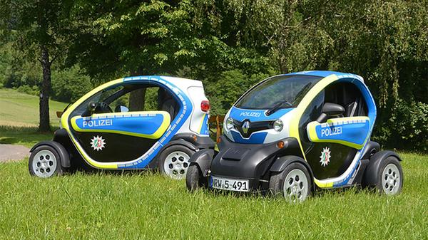 2016 begannen zwei Exemplare des Twizy Cargo ihre Laufbahn bei der Polizei Bonn.