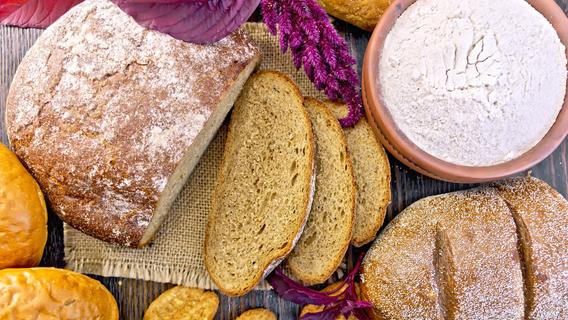 Schimmel auf dem Brot: Essen oder entsorgen?