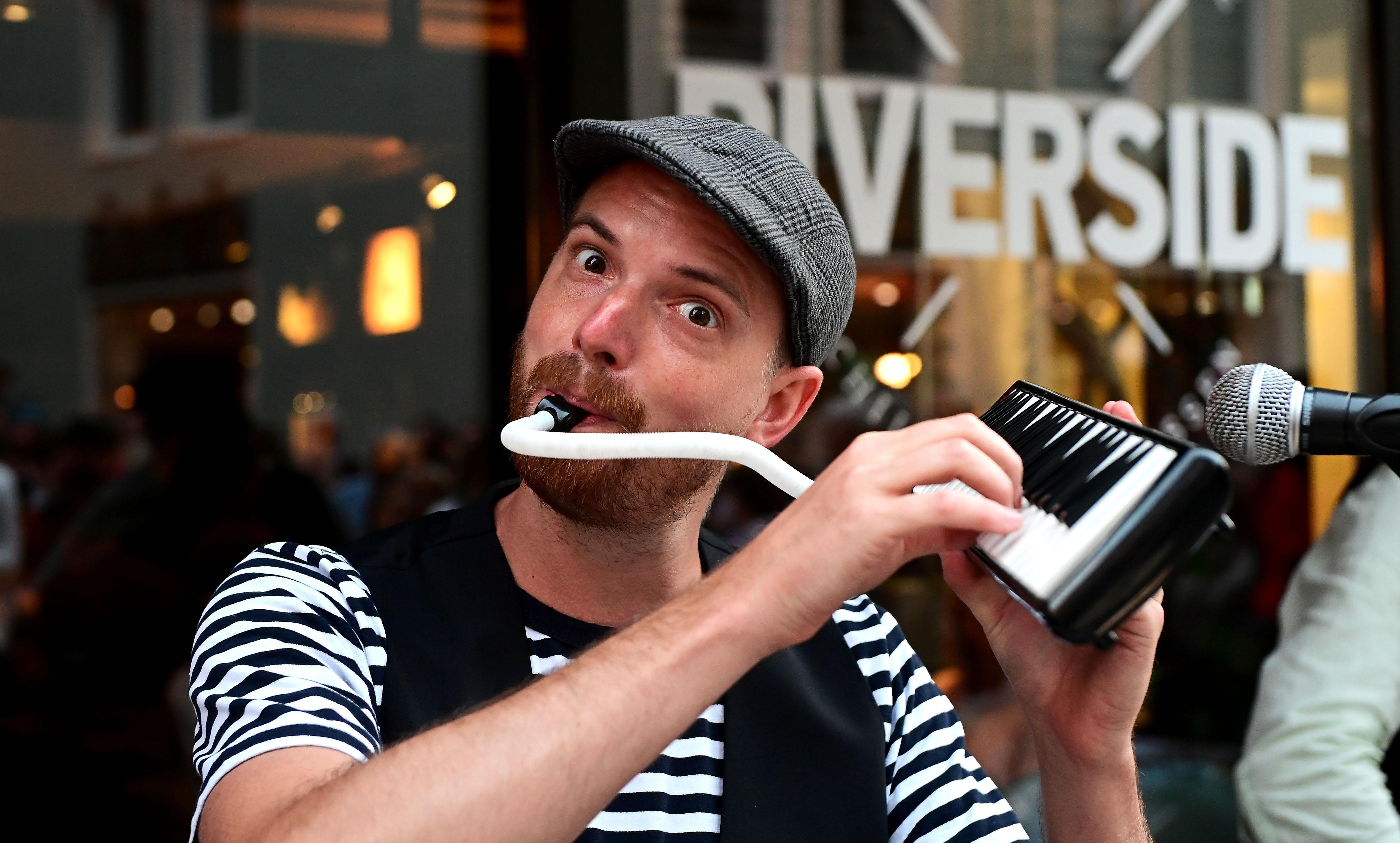 Nahe der Fleischbrücke heizte "La Boum" am Freitagabend ordentlich ein.