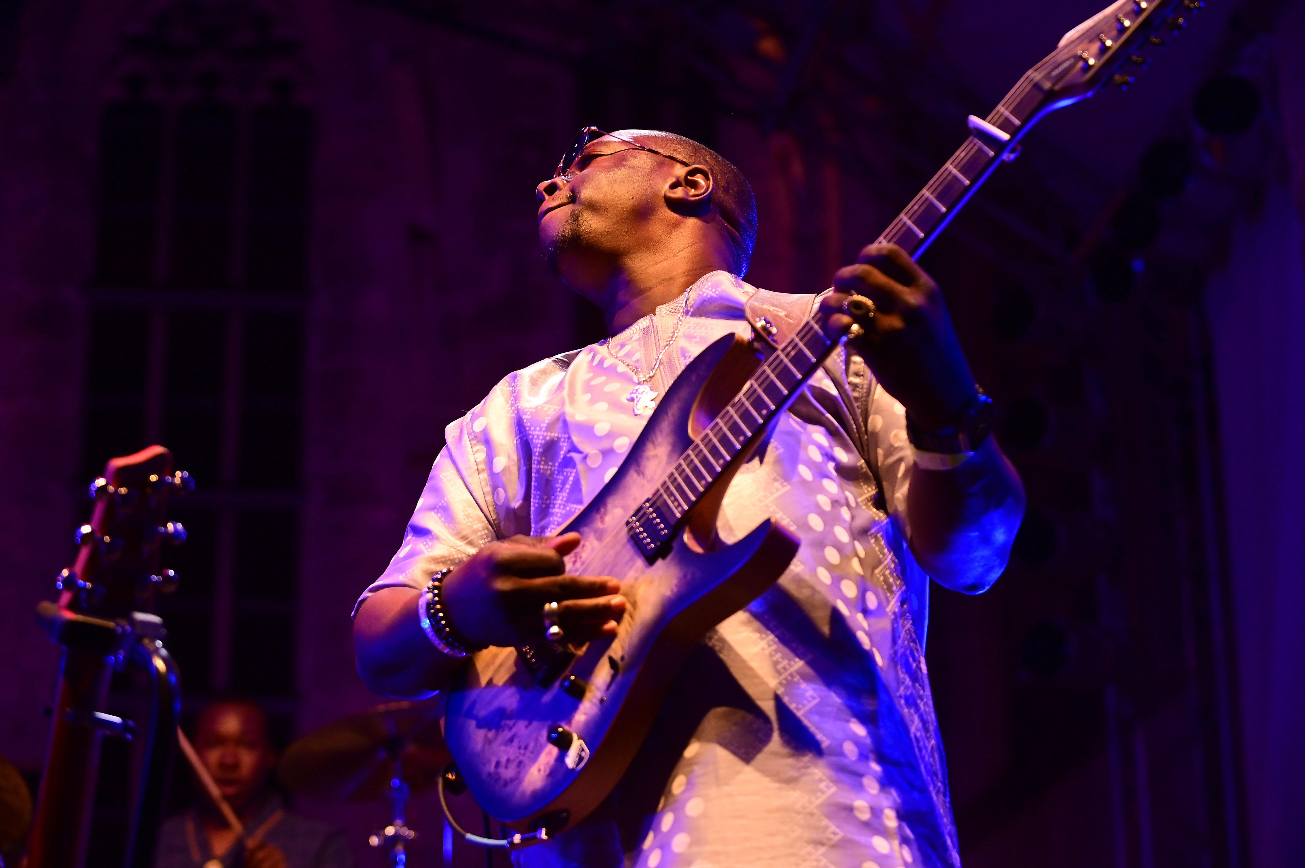 Vieux Farka Touré an der St. Katharina