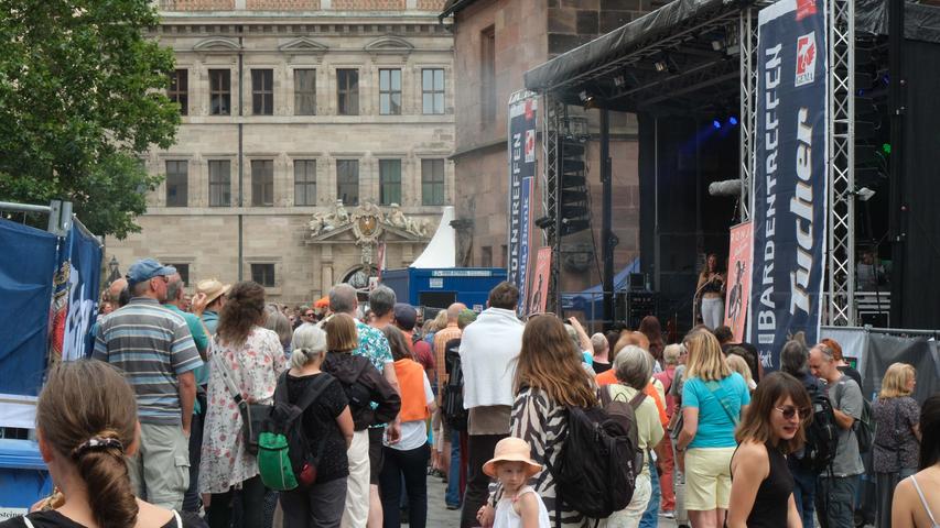 Sommersounds, Snacks und tolle Stimmen: So feiert Nürnberg den Samstag beim Bardentreffen
