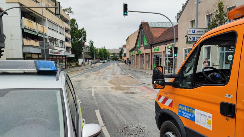 Am späten Sonntagnachmittag gab es einen Rohrbruch in der nördlichen Ringstraße in Schwabach.