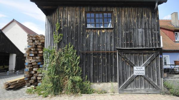 Oberreichenbach ist ein friedlicher Ort, allerdings gibt es hie und da auch Warnschilder.