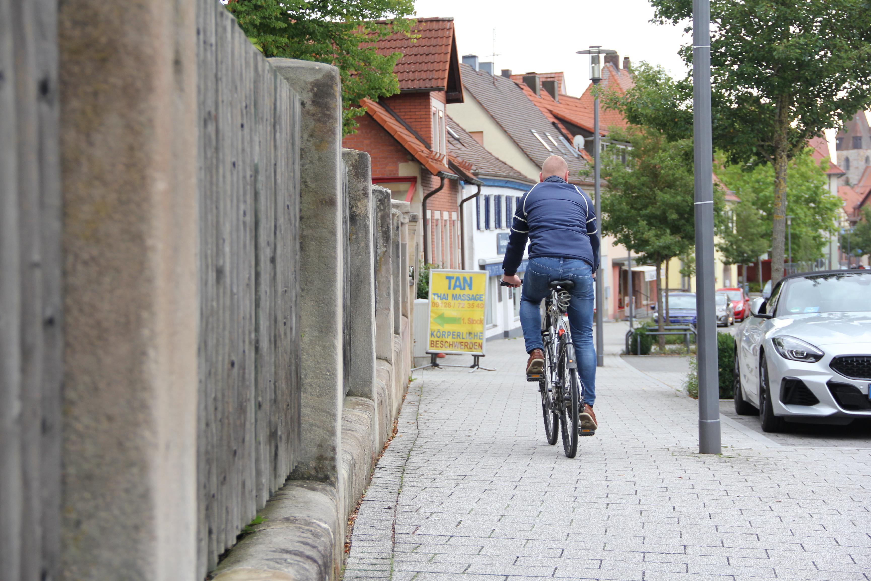 Jetzt drohen Knöllchen: Feucht nimmt falschfahrende Radler ins Visier