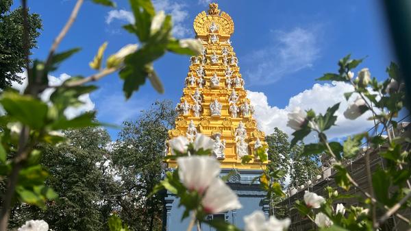 Beeindruckend groß: der Hindutempel von Neukölln. Mehr persönliche Lieblingsorte von unserem Berlin-Korrespondent Harald Baumer.
