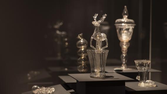 Schönheit, die zerbrechlich ist : Meisterwerke aus Glas im Germanischen Nationalmuseum