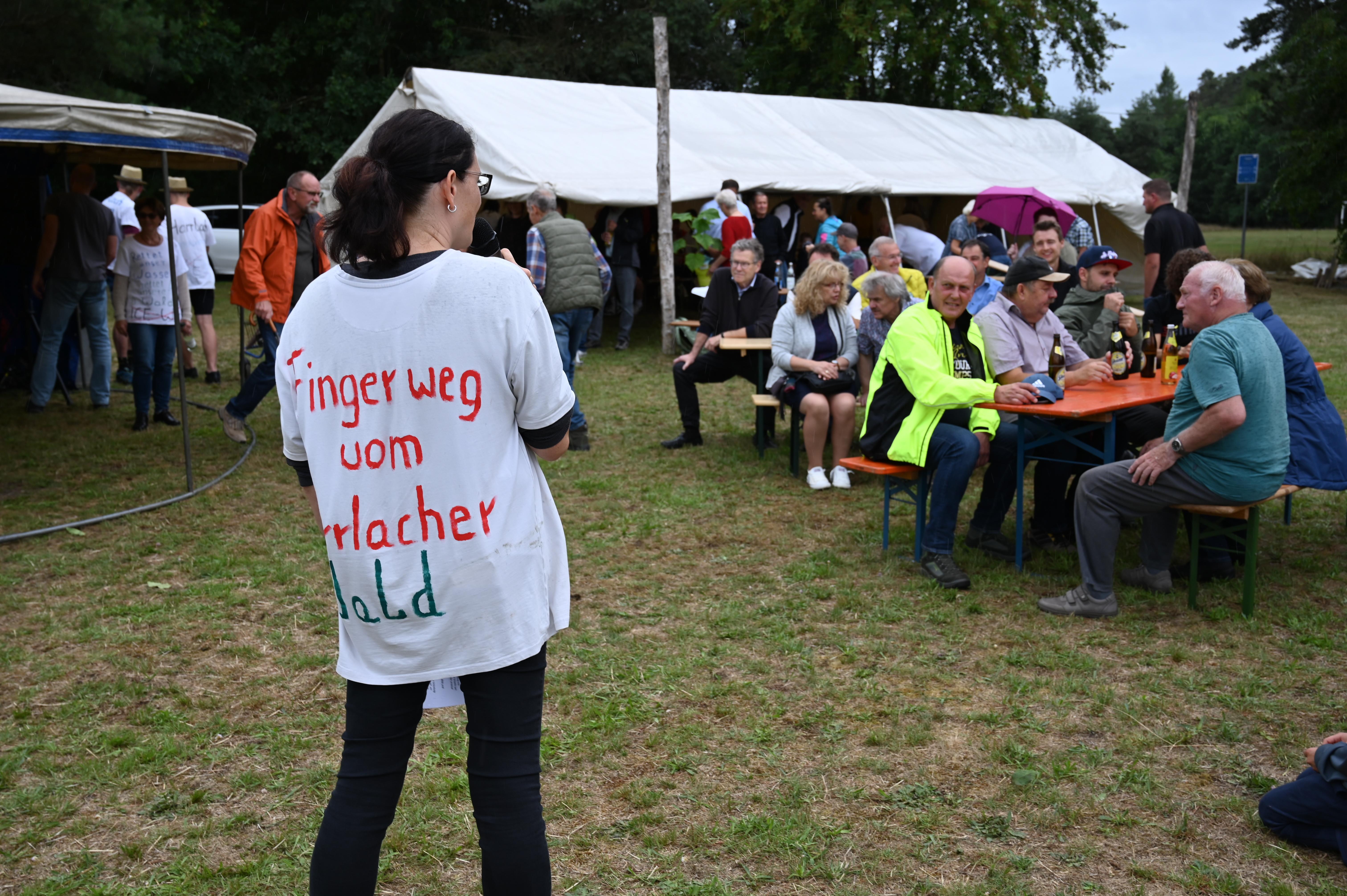 Petra Seitz von der Bürgerinitiative "Kein ICE-Werk bei Harrlach” will sich weiterhin für die Belange und Interessen Harrlachs einsetzen. 