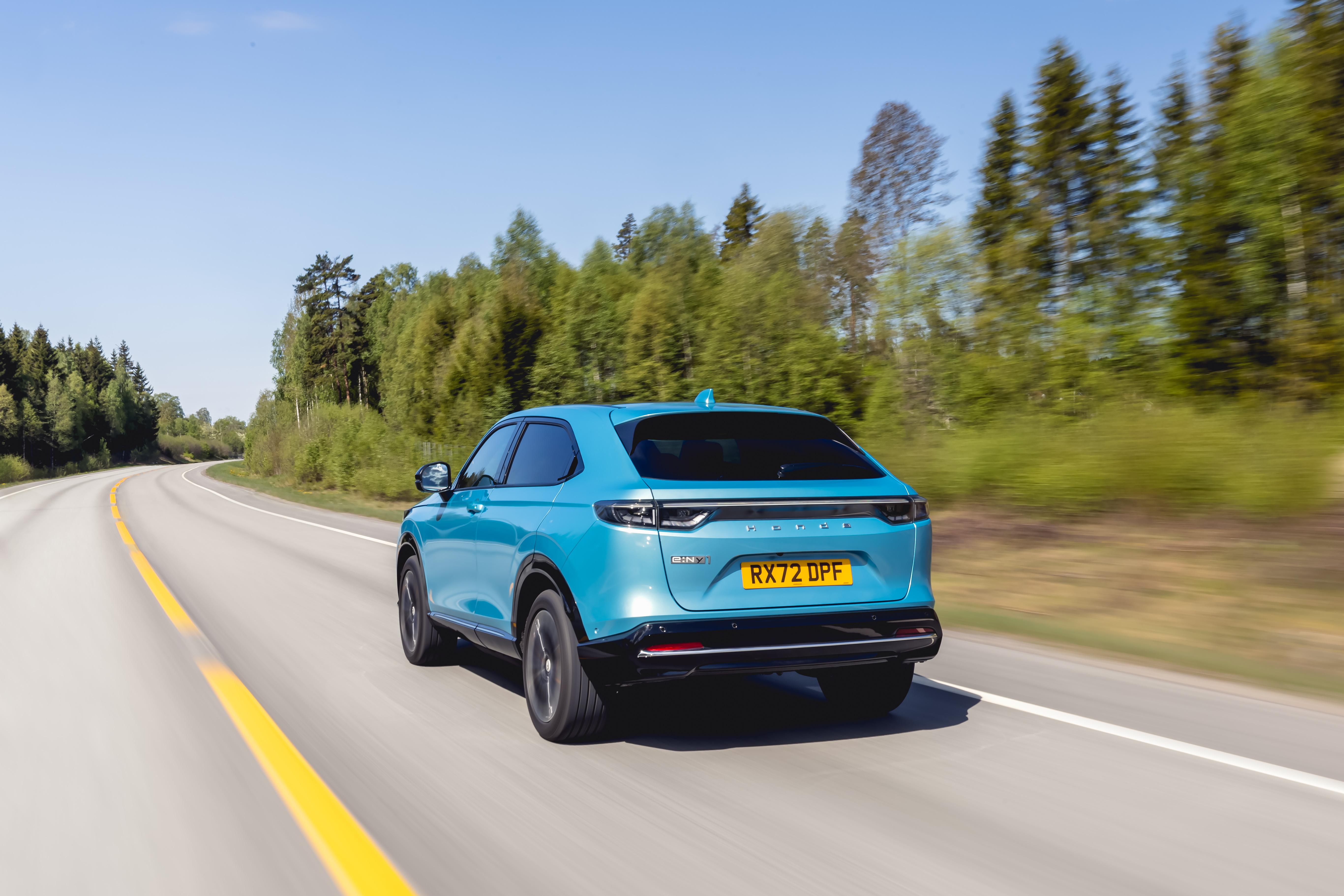 Die Motorleistung von 150 kW/204 PS reicht mehr als aus.