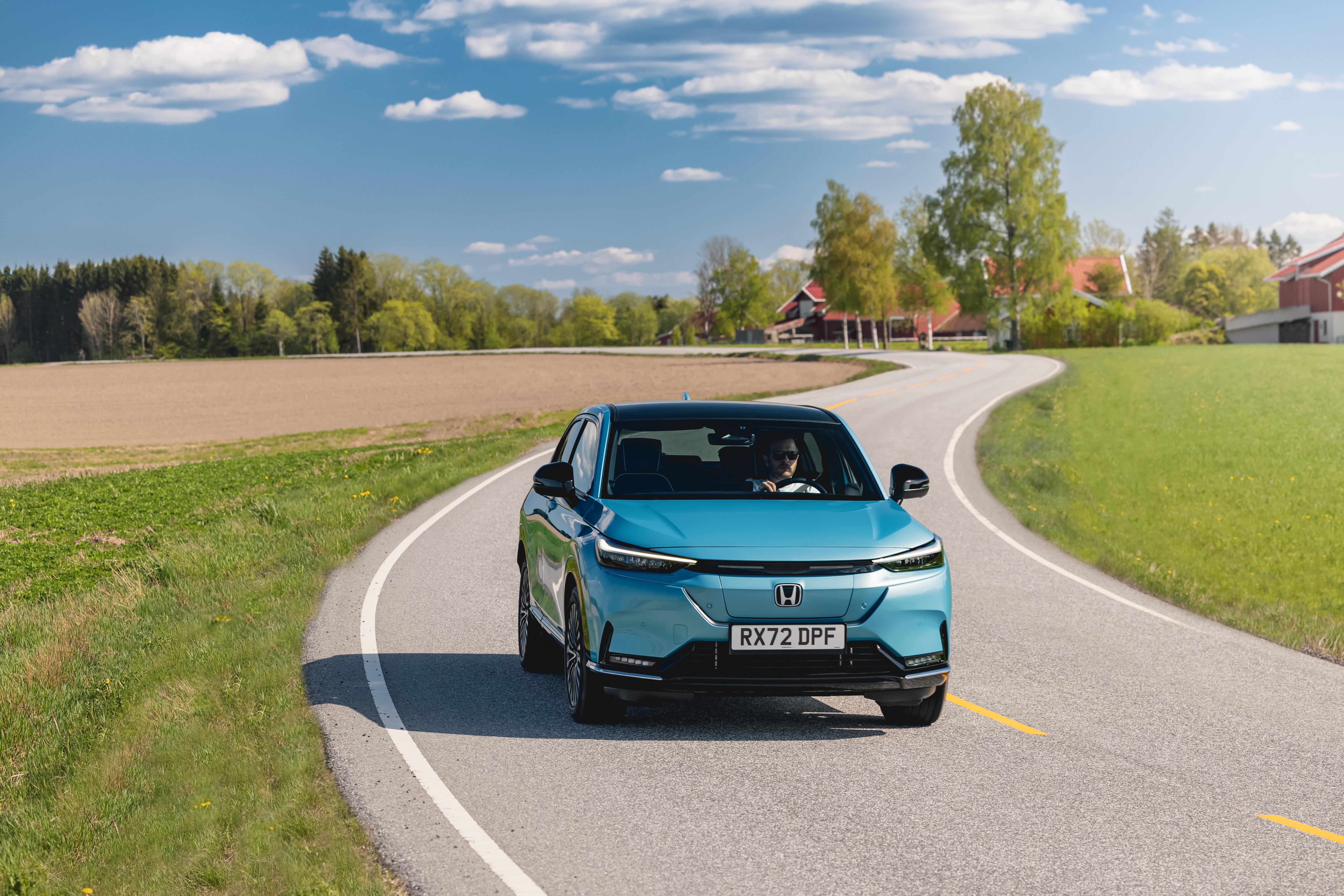 Nach WLTP-Norm wird ein Stromverbrauch von 18,2 kWh/100 km angegeben.