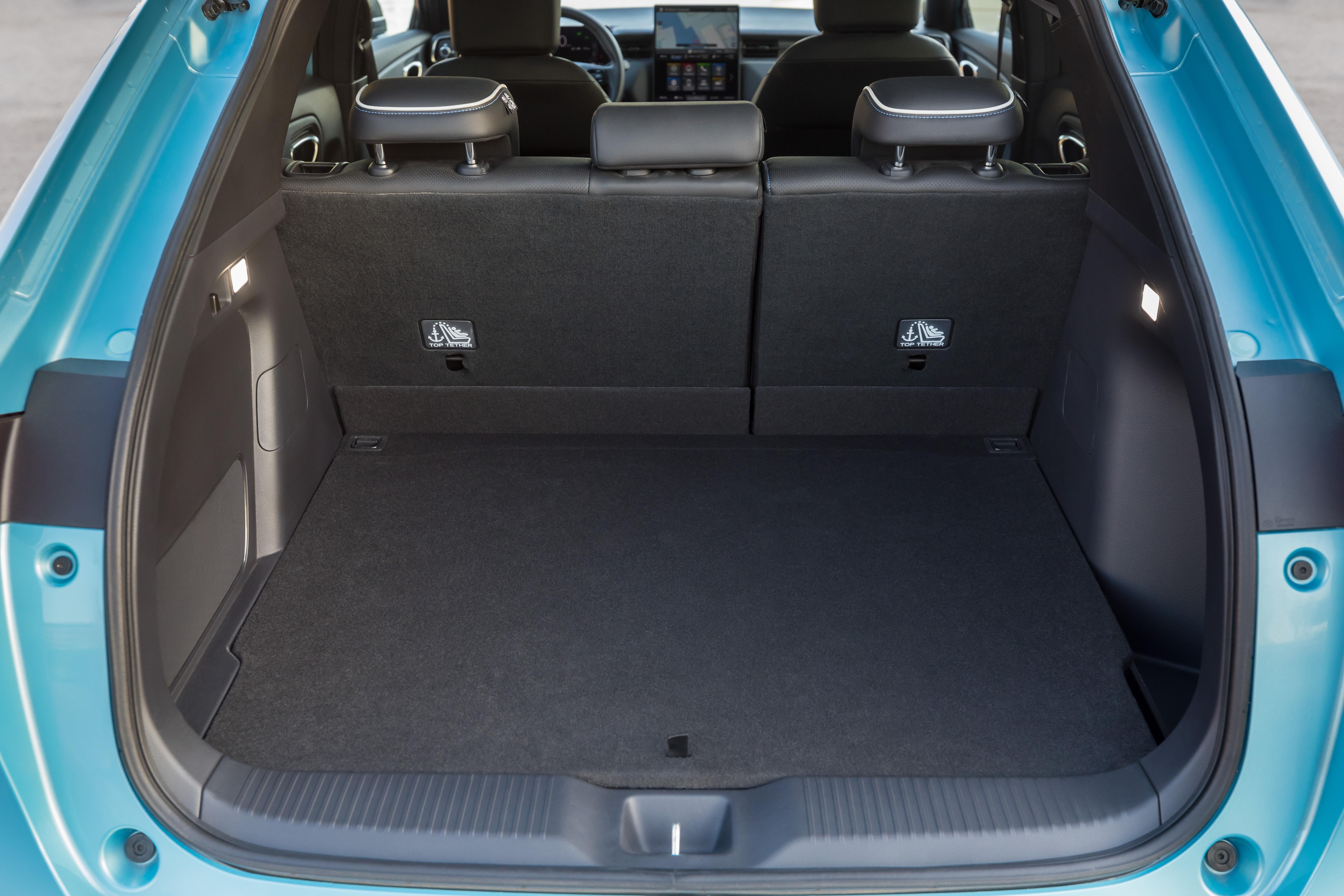 Das Gepäckabteil nimmt nicht allzu üppige 361 bis 1176 Liter auf. Beim Advance-Modell verringert sich das auf 344 bis 1136 Liter.