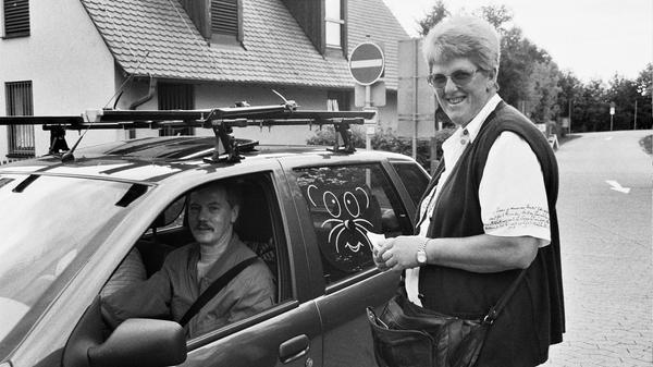 Für viele, die in der Tourismusbranche tätig sind, beginnt nun die "heiße Phase" im Jahreslauf. So auch für Karl und Marianne Krach aus Dorsbrunn, die im Auftrag des Zweckverbands Brombachsee als Parkwächter tätig sind. Neben der Landwirtschaft ist die Parküberwachung für die Krachs eine zusätzliche Einnahmequelle.