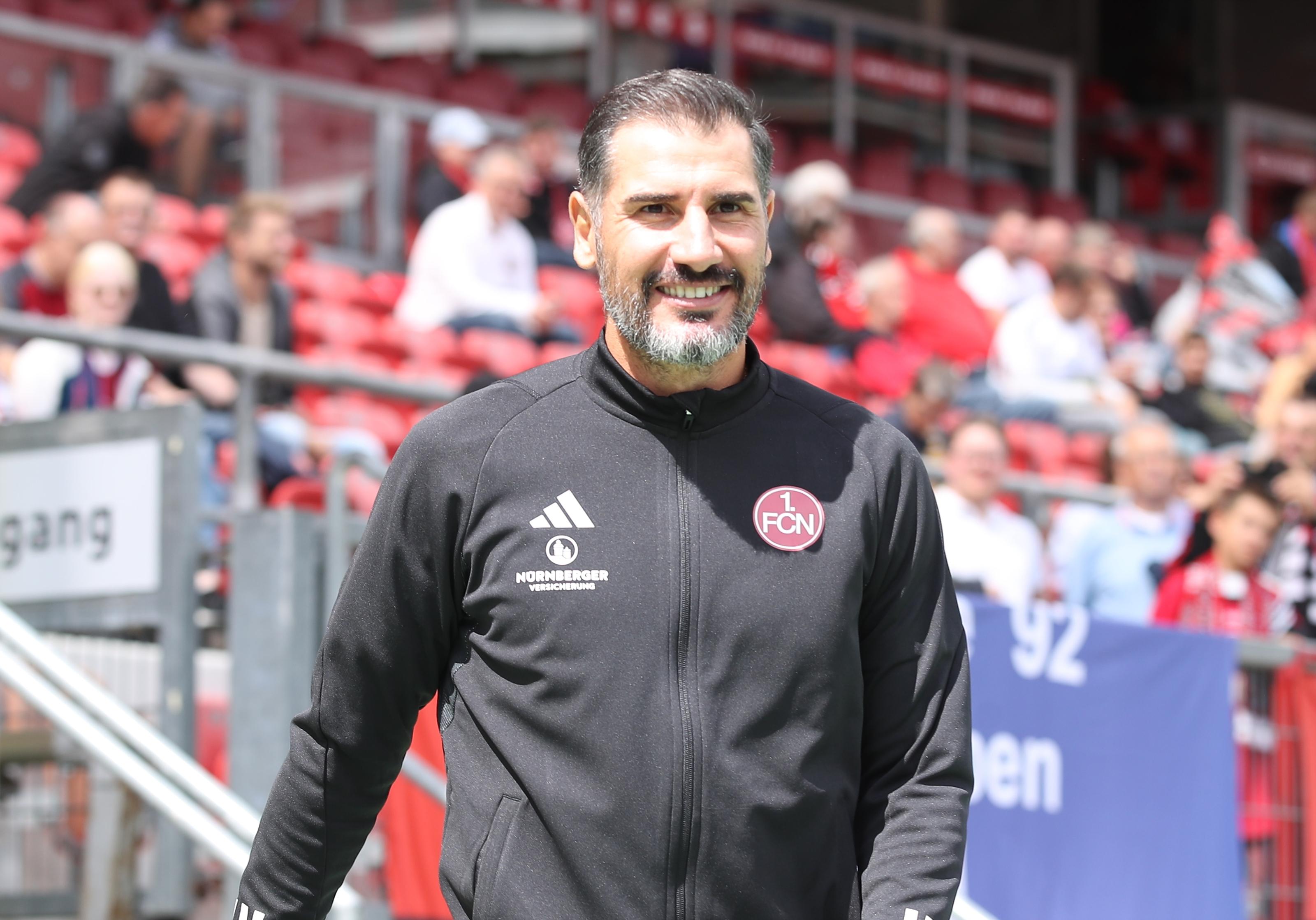 Den Auftakt hat die Elf von Cristian Fiél vergeigt. In Rostock erlitt der 1. FC Nürnberg Schiffsbruch, verlor mit 0:2. Panik bricht beim leidensgeplagten Club aber nicht aus - gegen Hannover 96 will der FCN besser aussehen.   