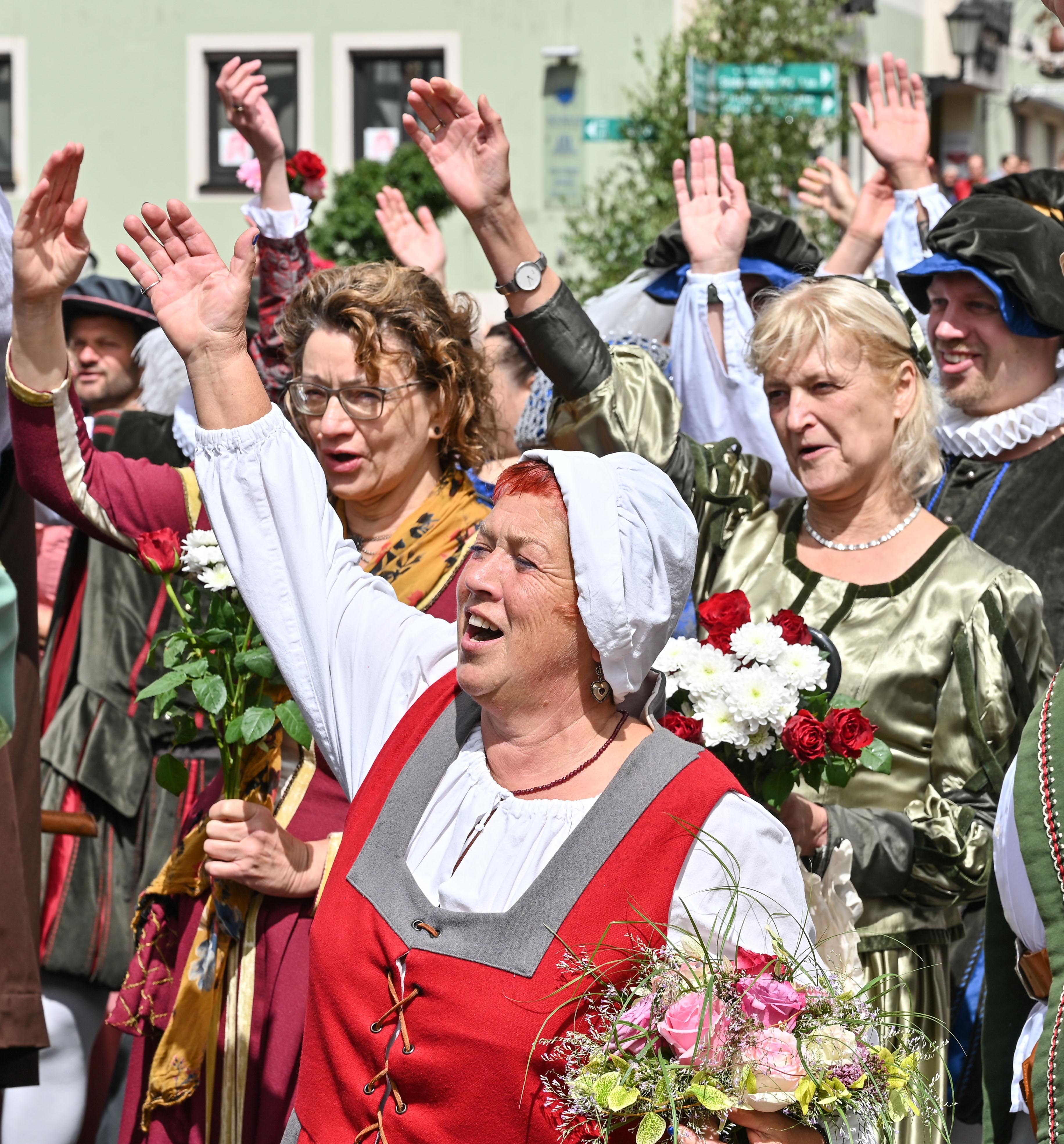 Hunderte historische Gewandungen aus dem 17. Jahrhundert waren zu bestaunen.