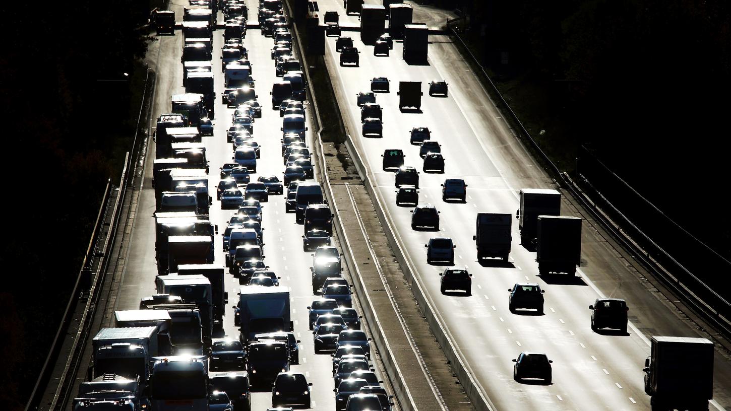 Ab 7. August 2023 kommt es rund um die A3 in verschiedenen Bereichen zu Sperrungen und Umleitungen. Ab 7. August 2023 kommt es rund um die A3 in verschiedenen Bereichen zu Sperrungen und Umleitungen.