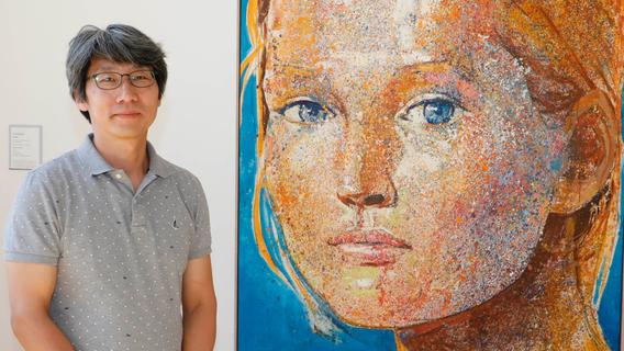 Er wirft den Pinsel meisterhaft: Darum hat dieser Südkoreaner den 2. NN-Kunstpreis geholt