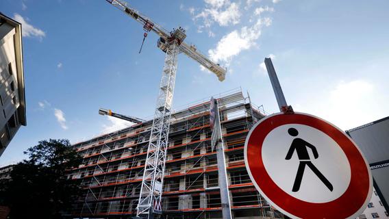 Frust statt Freude im Eigenheim: So hart trifft der Baustellen-Stopp in Nürnberg Betroffene
