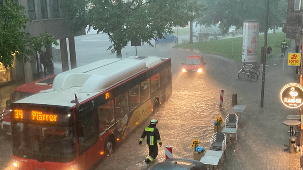 Die Feuerwehr musste zu zahlreichen Einsätzen ausrücken.