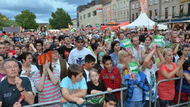 Auch zur zehnten Ausgabe des Gnadenlos Grand Prix im Rahmen des Fürth Festvials strömten die Zuschauer wieder in Massen.