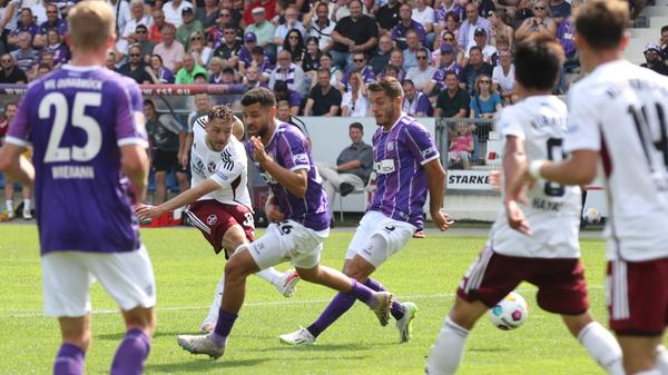 Erster Saisontreffer für Lukas Schleimer - Der Angreifer bringt den Club mit dem 2:0 auf die Siegerstraße.