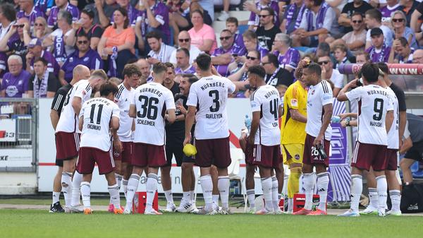 Mittlerweile obligatorisch im sommerlichen Liga-Alltag: die Trinkpause.