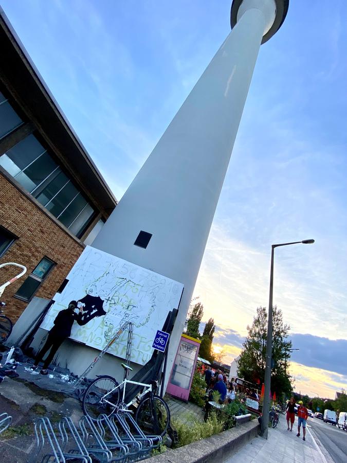 Das Heizhaus Nürnberg hat eine neue Visitenkarte: Die Reihe "Artwork am Turm". Das Heizhaus Nürnberg hat eine neue Visitenkarte: Die Reihe "Artwork am Turm".