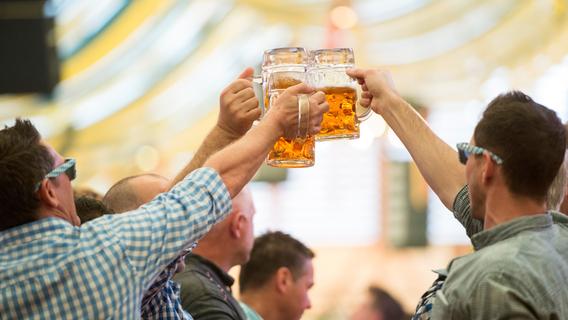 Es steht fest: So viel wird das Bier auf dem Nürnberger Herbstvolksfest 2023 kosten