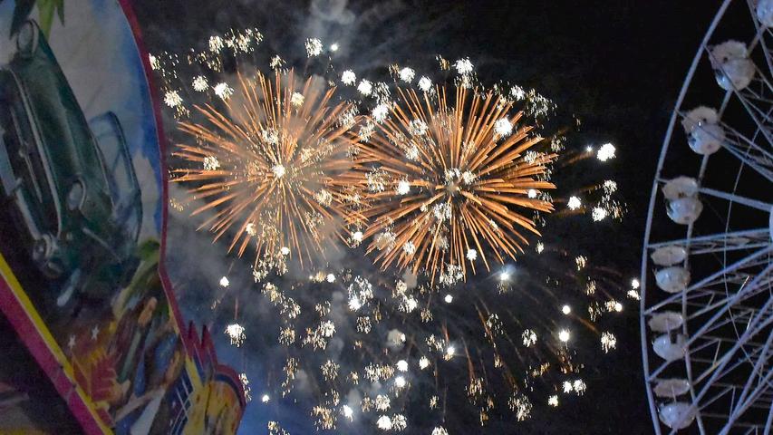 Feuerwerk und Abschlussparty: Der letzte Abend des Juravolksfests in Neumarkt - immer wieder schön!