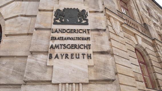 Bayreuth: Prozess um die Untiefen einer Handtasche