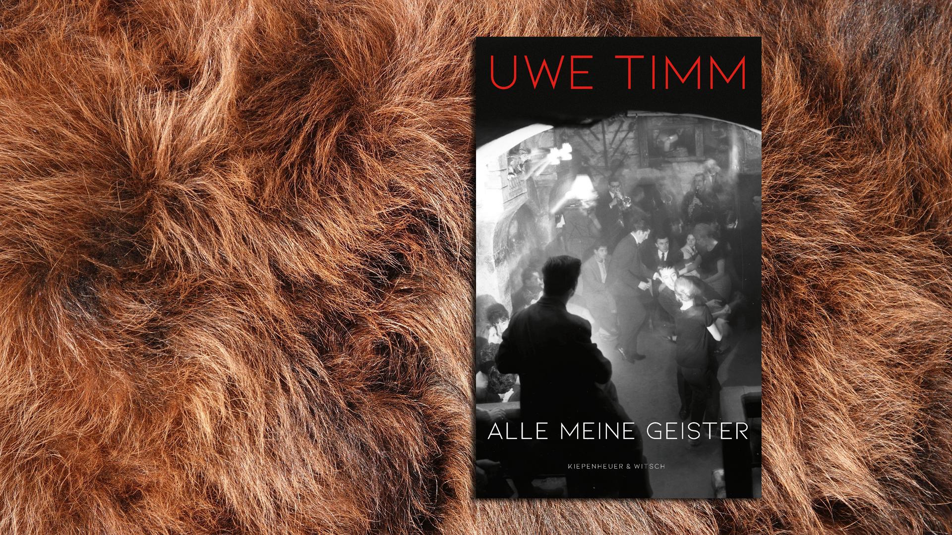 Der Grandseigneur der deutschsprachigen Gegenwartsliteratur bereichert den Bücherherbst mit einem Blick zurück auf seine frühen Jahre: Uwe Timm, inzwischen 83,  erzählt im autobiografischen Roman  "Alle meine Geister" von seiner Lehre als Kürschner und  von den Herausforderungen, als er nach dem plötzlichen Tod seines Vaters dessen Pelzgeschäft übernehmen musste. Aber auch Timms Leseerlebnisse als junger Mann sind Thema dieses Buchs, das im melancholischen Grundton zudem ein Stück Nachkriegsgeschichte erzählt. (Kiepenheuer & Witsch, 25 Euro) Marco Puschner 