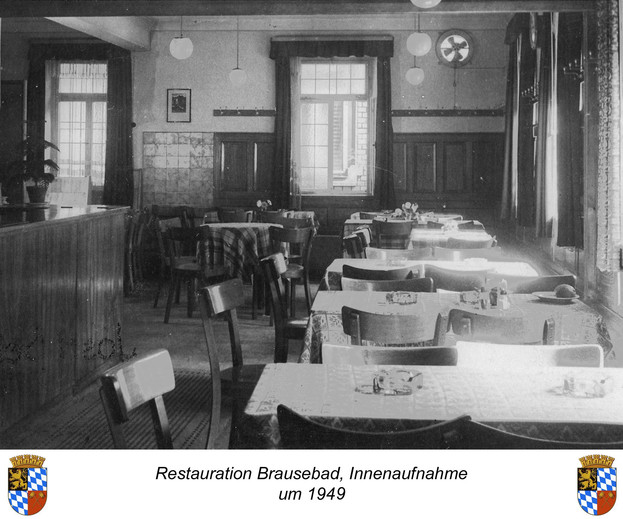 Innenaufnahme der "Restauration Brausebad" aus dem Jahr 1949.