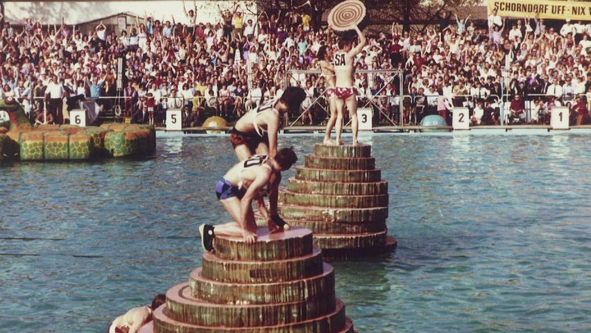 Rund 5000 Besucher fieberten 1971 beim "Spiel ohne Grenzen" im Parkbad mit dem bunt zusammengewürfelten Schwabacher Team mit.