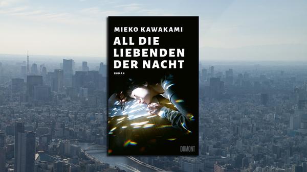 Zwei Außenseiter finden zusammen – und auch wieder nicht. Die junge Fuyuko verliebt sich in den älteren geheimnisvollen Physiklehrer Herrn Mitsutsuka, von dem in der Nacht ein Leuchten auszugehen scheint. Ein Roman über die Einsamkeit, meint man auf den ersten Blick. Eher ist "All die Liebenden der Nacht" eine feministische Geschichte; die beiden weiblichen Hauptfiguren emanzipieren sich durch ihre Lebensentwürfe in einer konservativen japanischen Gesellschaft. Und wenn man als Leser der Möglichkeit Raum lässt, dass Herr Mitsutsuka am Ende vielleicht einfach ein Geist war, ist da auch viel Poesie. Mieko Kawakami schreibt so aufgeräumte Dialoge und Szenen-Miniaturen, dass es eine Freude ist. Ihr schon mehr als zehn Jahre alter, jetzt von Katja Busson feinfühlig ins Deutsche übertragene Roman ist eine Perle. (Dumont, 24 Euro) Isabel Lauer