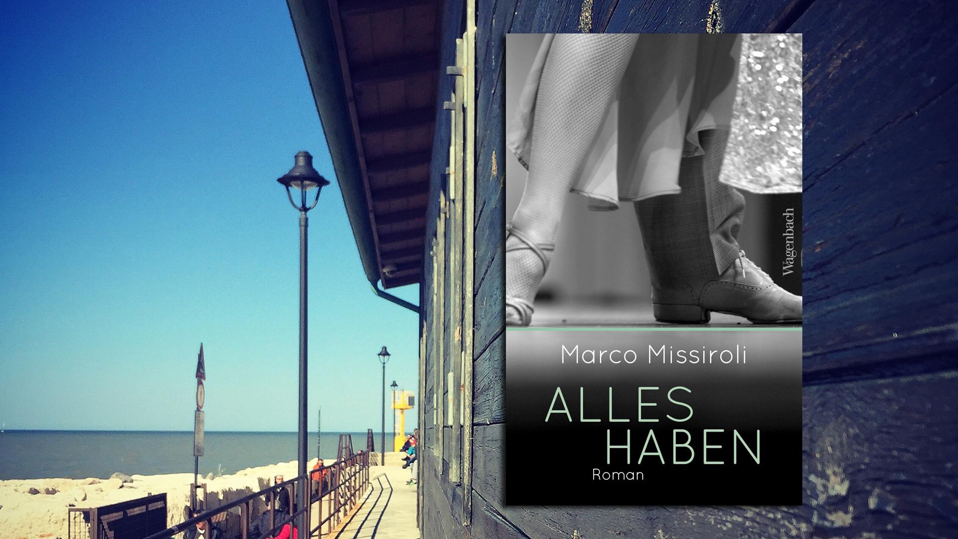 "Wo wärst du mit einer Million Euro auf dem Konto und ein paar Jahren weniger auf dem Buckel?" Das ist die Frage, die Sandro allen stellt. Seinem krebskranken Vater. Seinen Liebschaften. Sich selbst. Im lesenswerten Roman "Alles haben" des italienischen Autors Marco Missiroli treibt der sensible, spielesüchtige und sinnsuchende Sohn in den mittleren Jahren durch ein Rimini, das da liegt wie die Vorsaison am Strand: unerfüllt, doch voller Sehnsucht. (Wagenbach, 20 Euro) Christian Mückl