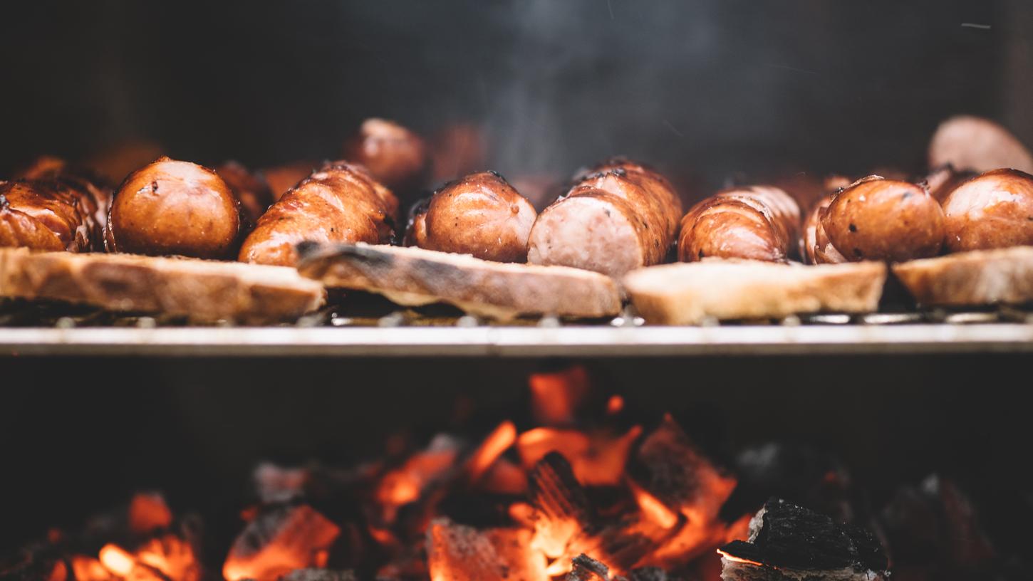 Ab Freitag, 1. September, grillt die Kniedlas Hüddn nicht mehr an der Frankenstraße, sondern in der neuen Lokalität. 