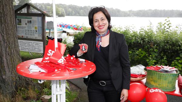 Aynur Kir (SPD), Beruf: Diplom-Sozialpädagogin. Erhaltene Stimmen: 45613. Kir, die dem Stadtrat bereits von 2014 bis 2020 angehörte, kehrte im Mai 2023 in das Gremium zurück, nachdem Thorsten Brehm auf die Referentenbank gewechselt war und sein Mandat abgegeben hatte.