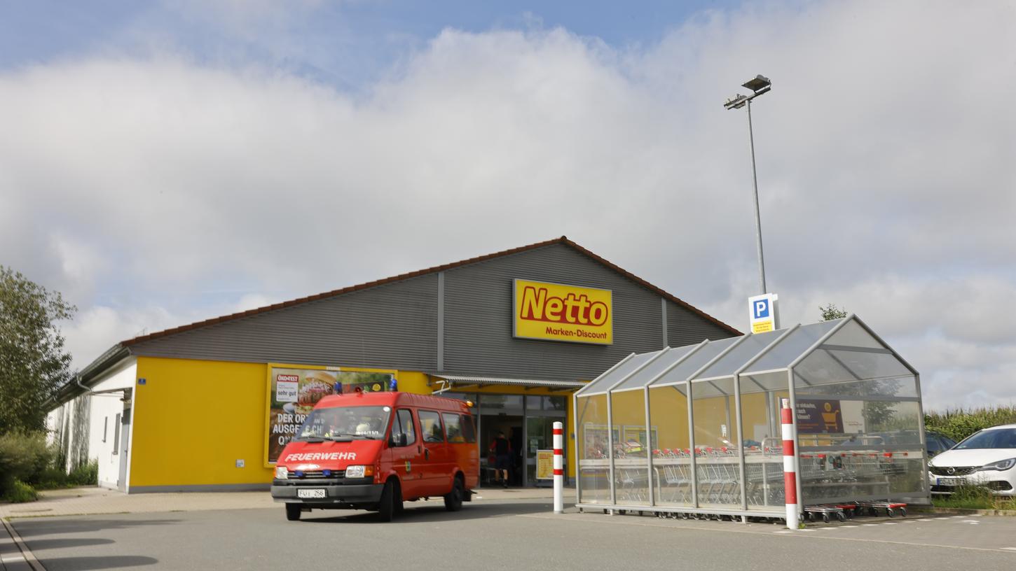 In diesen Puschendorfer Netto stiegen die Einbrecher ein. In diesen Puschendorfer Netto stiegen die Einbrecher ein.