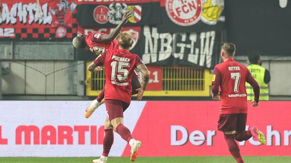 1. FC Kaiserslautern - 1. FC Nürnberg