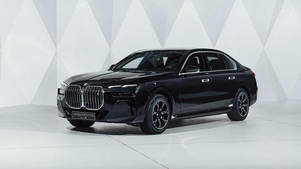 Der vollelektrische i7 Protection ist eine schwer gesicherte und 544 PS starke Limousine, die unter anderem über eine Karosseriestruktur aus Panzerstahl verfügt.