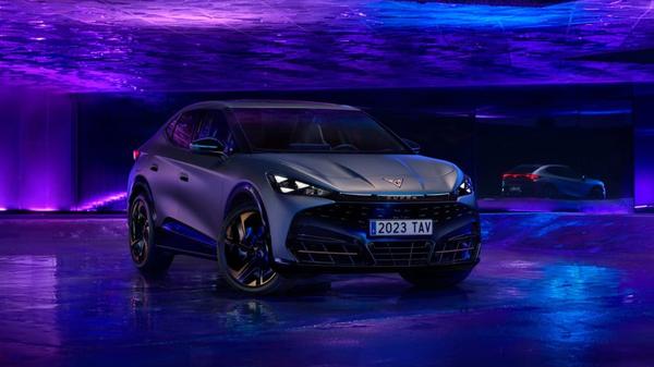 Zu erwarten ist auch die Präsenz des elektrischen Cupra-SUVs Tavascan, das mit Skoda Enyaq und VW ID.5 verschwistert ist. Der Tavascan soll 2024 auf den Markt kommen.