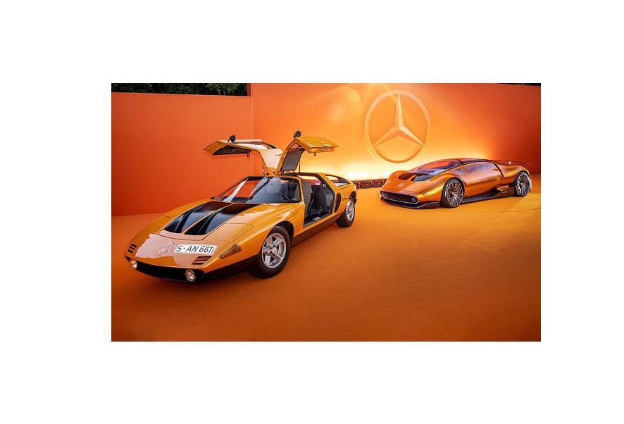 Das Showcar Vision One-Eleven (rechts) ist eine Reminiszenz an den legendären Sportwagen C 111 aus dem Jahr 1969 - stilecht in Orange.
