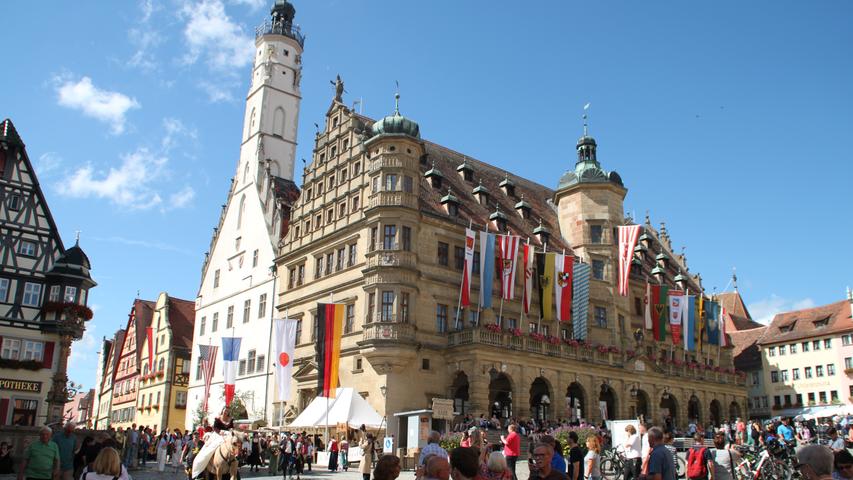 Die beliebte historische Altstadt wird zu einer Erlebnis-Welt zwischen Ritterlager vor den Toren der Stadt über Bauernkriege und Meistertrunk.