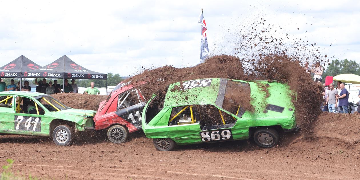 Cars Rennen Alle Bilder vom Stock-Car-Rennen in Weinmannshof