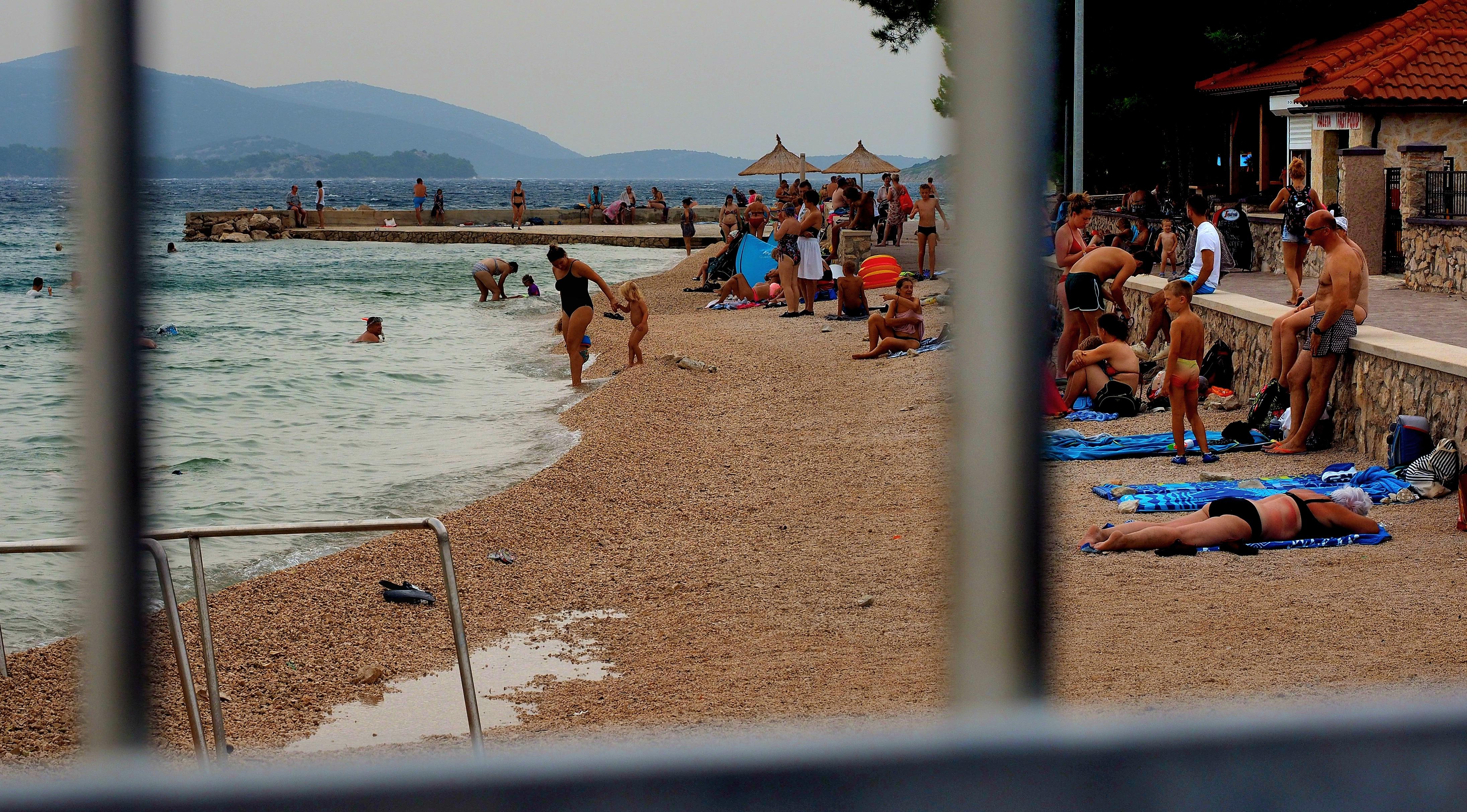 Der Kieselstrand von Jezera.