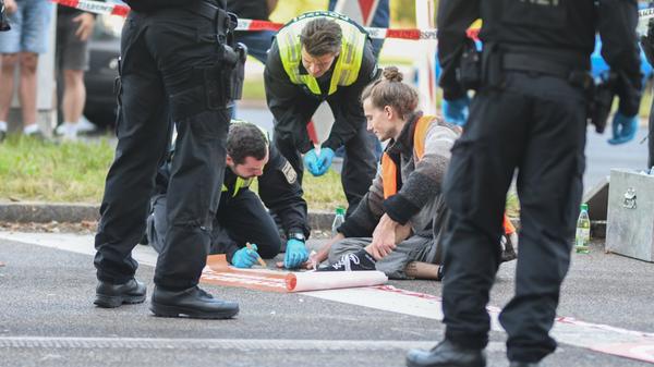 Auto- und Verkehrsmesse IAA - Protest Letzte Generation