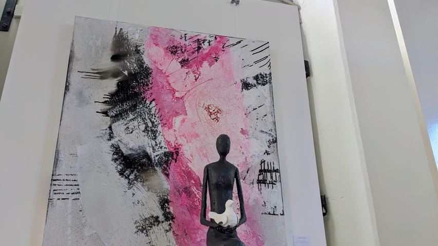 Annette Hiemer gestaltet überwiegend in Aquarell- oder Acrylfarbe. Ein Teil von Anton Kestels Schaffen sind Skulpturen. Annette Hiemer gestaltet überwiegend in Aquarell- oder Acrylfarbe. Ein Teil von Anton Kestels Schaffen sind Skulpturen.