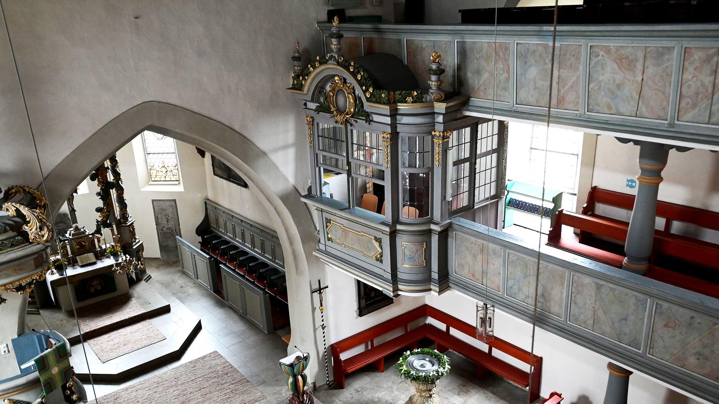 Die Kirchenführenden wollen den Menschen ermöglichen, einen Kirchenraum (wie hier die Dreieinigkeitskirche in Gräfenberg) ganz neu zu entdecken. 