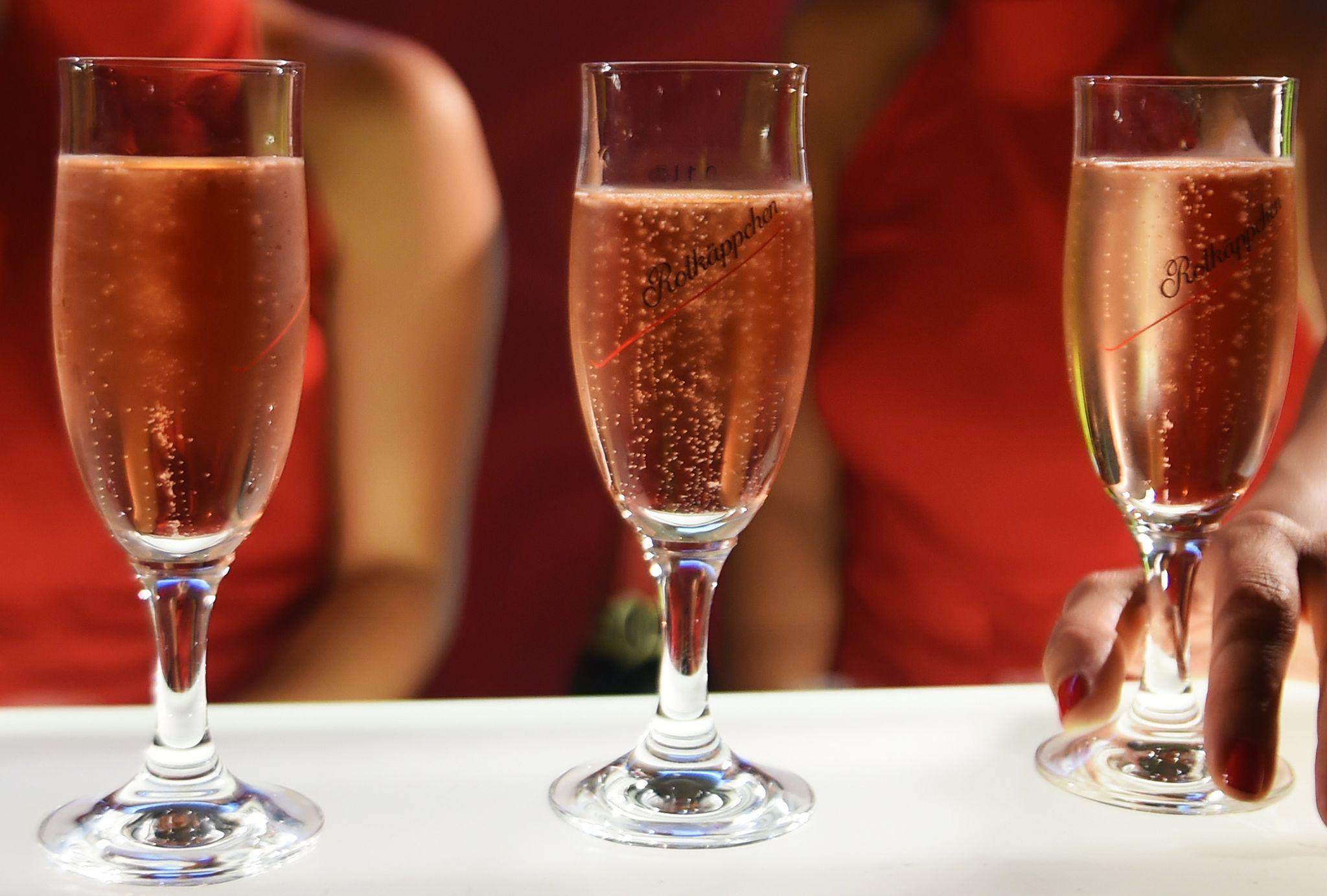Sektlaune steigt weiter Jede sechste Flasche ein Rosé