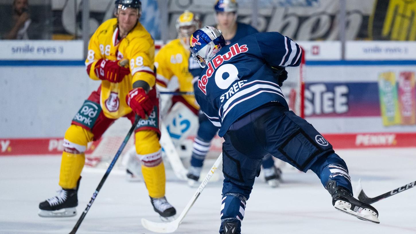 Der EHC Red Bull München besiegte zum DEL-Saisonstart die Düsseldorfer EG mit 4:2. Der EHC Red Bull München besiegte zum DEL-Saisonstart die Düsseldorfer EG mit 4:2.
