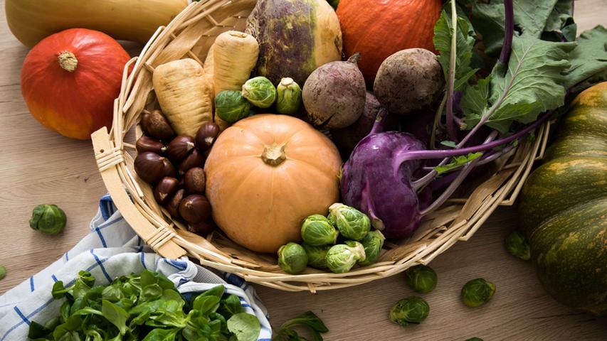 Im Herbst können zahlreiche Gemüsesorten wie Rosenkohl, Steckrüben oder Kohlrabi geerntet werden.