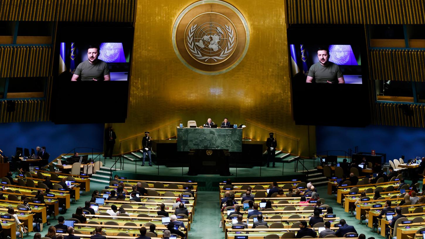 Dreimal spricht der ukrainische Präsident Wolodymyr Selensnkyj in dieser Woche bei den Vereinten Nationen, hier bei einem Auftritt per Videoschalte 2022. 
